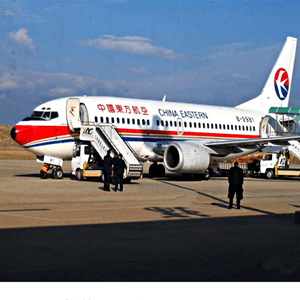 大连空运公司航空快运业稳步发展的原因是什么？